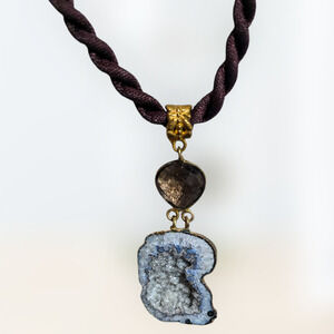Boutique New geode & crystal pendant on double twisted satin cording